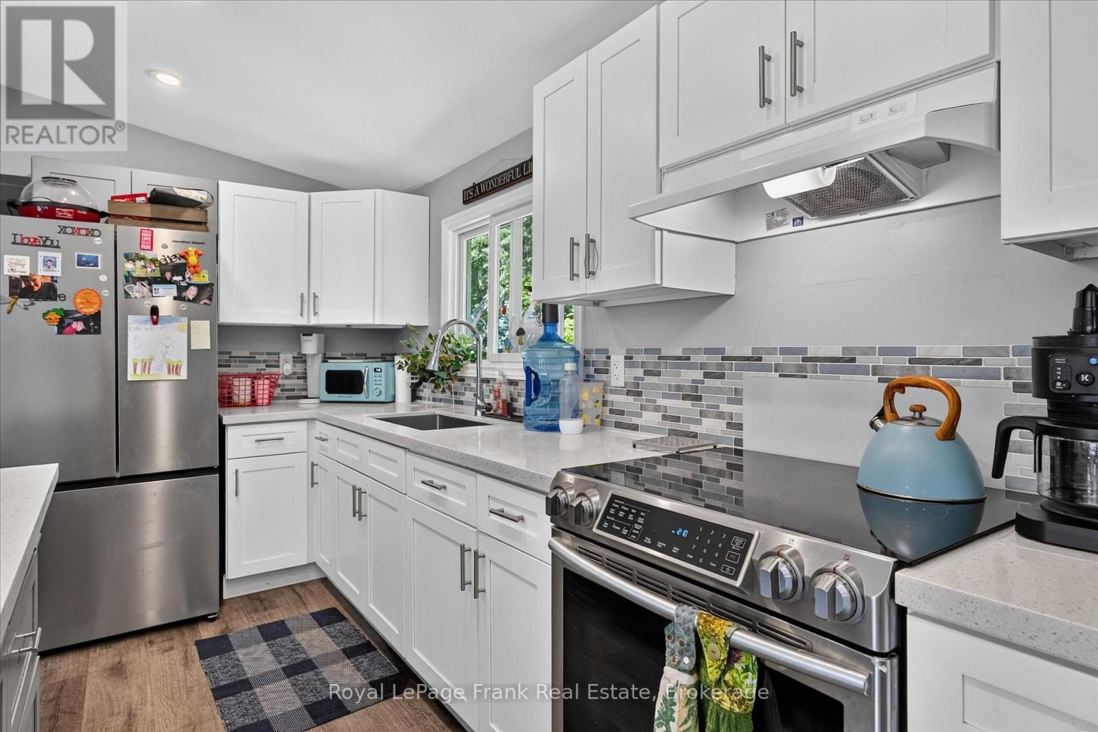 280 EDWINA DRIVE - 9
