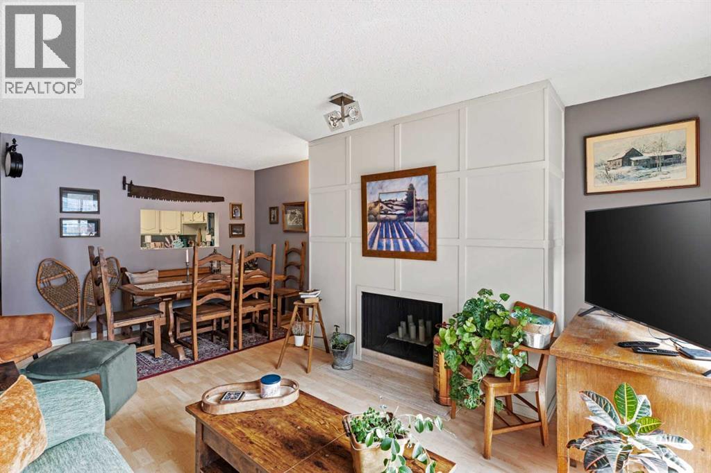 #201 3719C 49 Street NW - 3