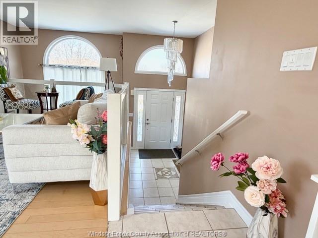 569 SARAH COURT - 4