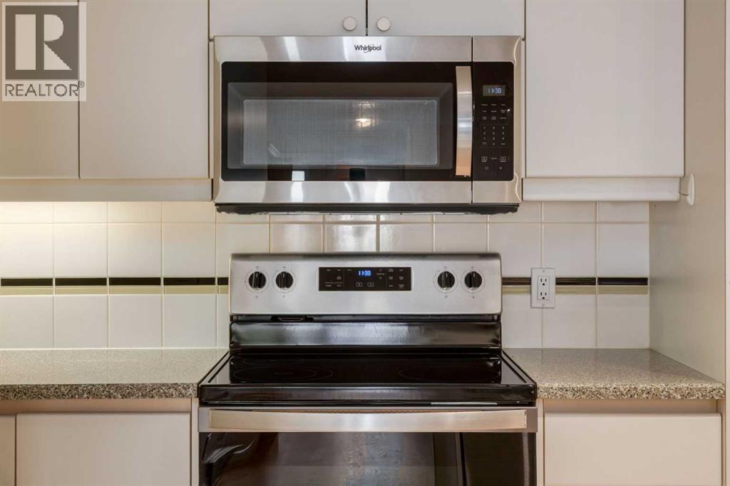 107 9 Street NW - 13