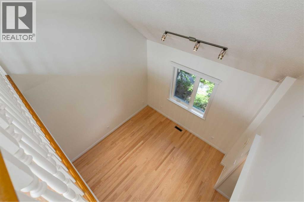 107 9 Street NW - 28