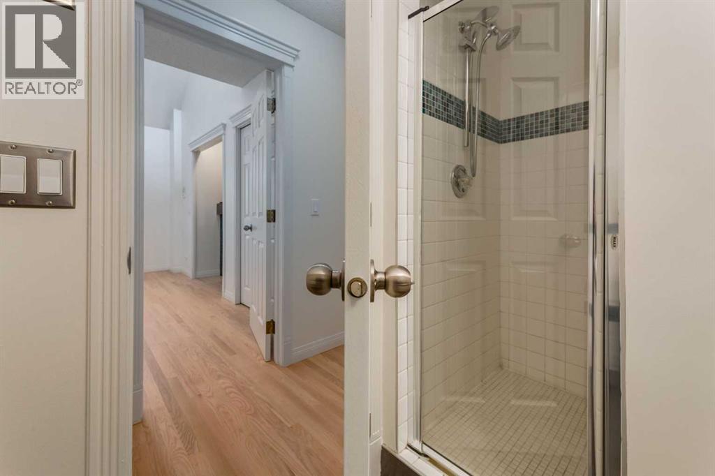 107 9 Street NW - 19