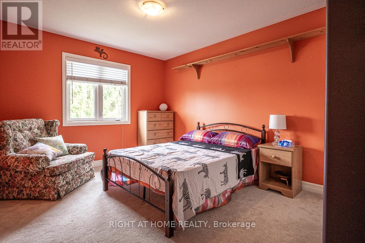 1366 KAINS WOODS TERRACE - Image 39