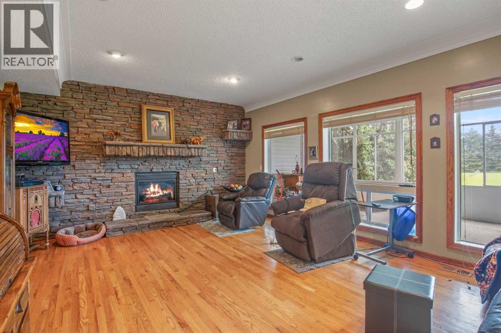 37563 Range Road 272 - 11