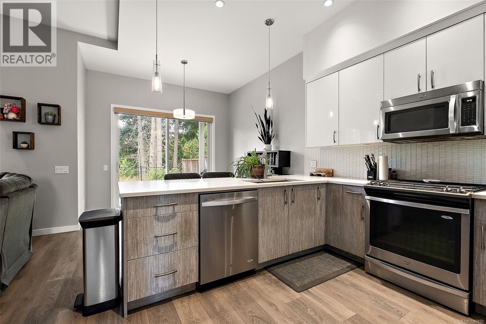 2402 Bellamy Rd - 8