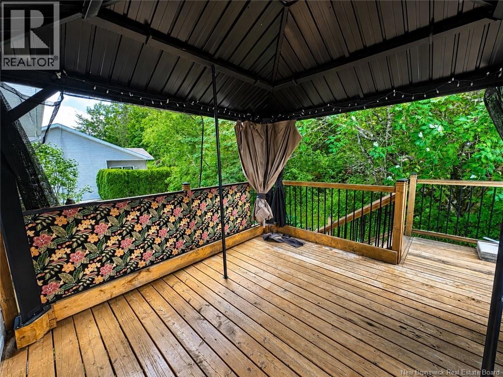173 Eastwood Drive - 11