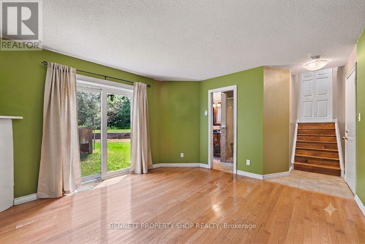 230 CARDINAL CRESCENT - Image 13