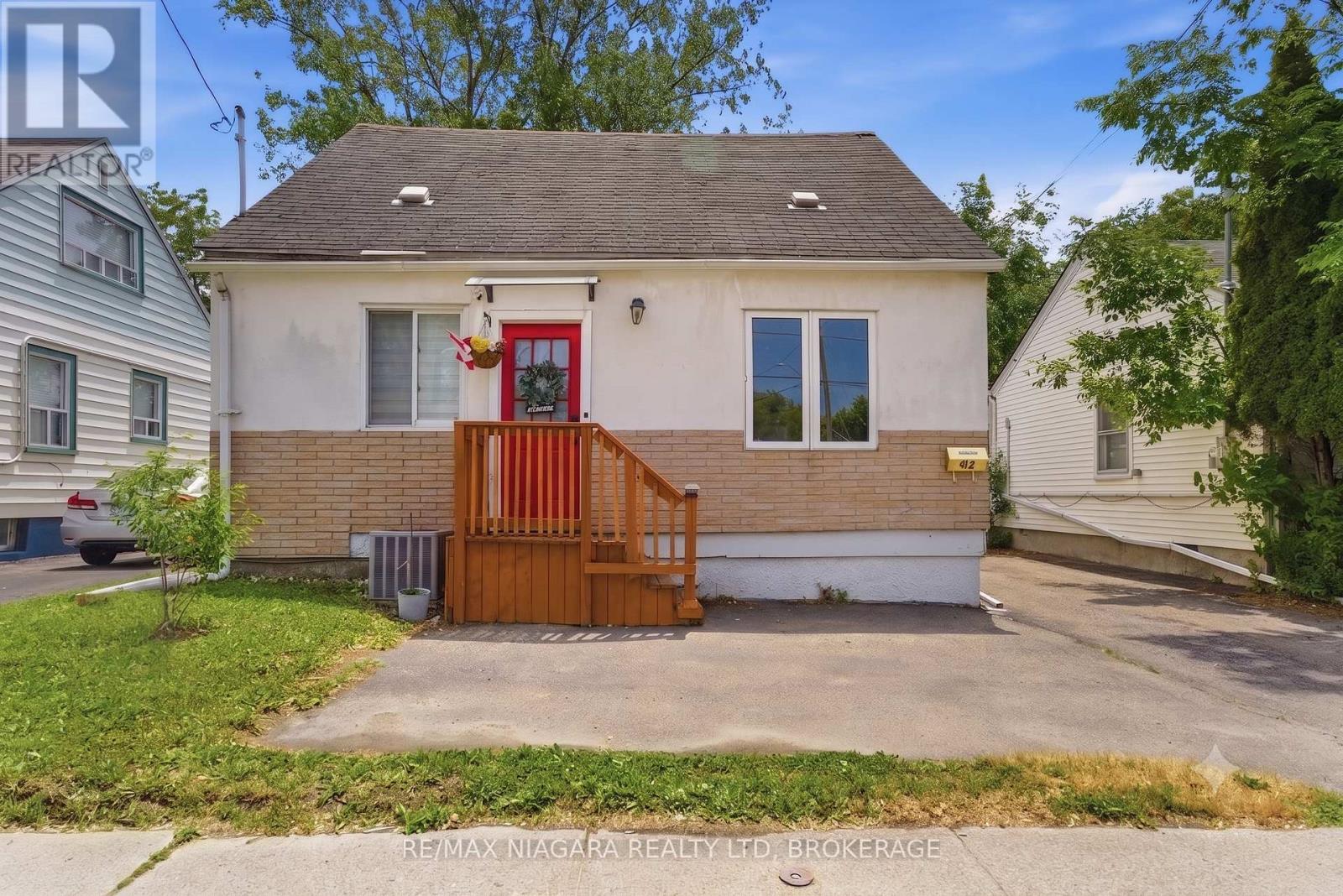 412 WELLAND AVENUE - 1