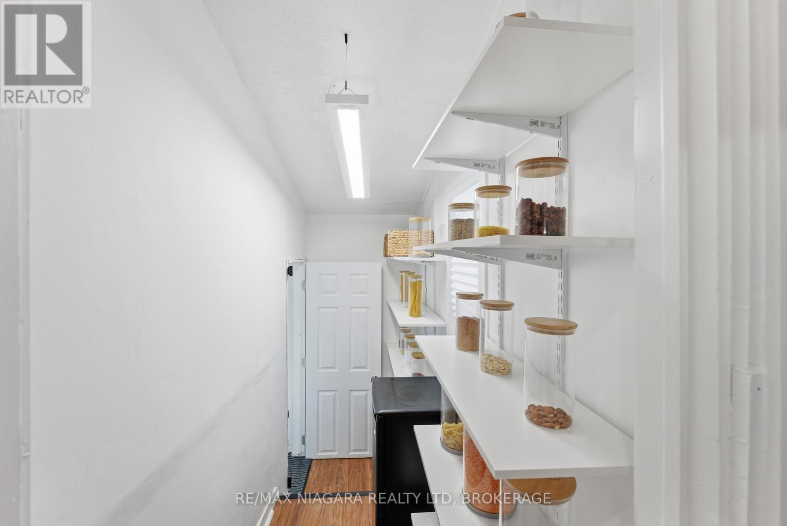 412 WELLAND AVENUE - 9