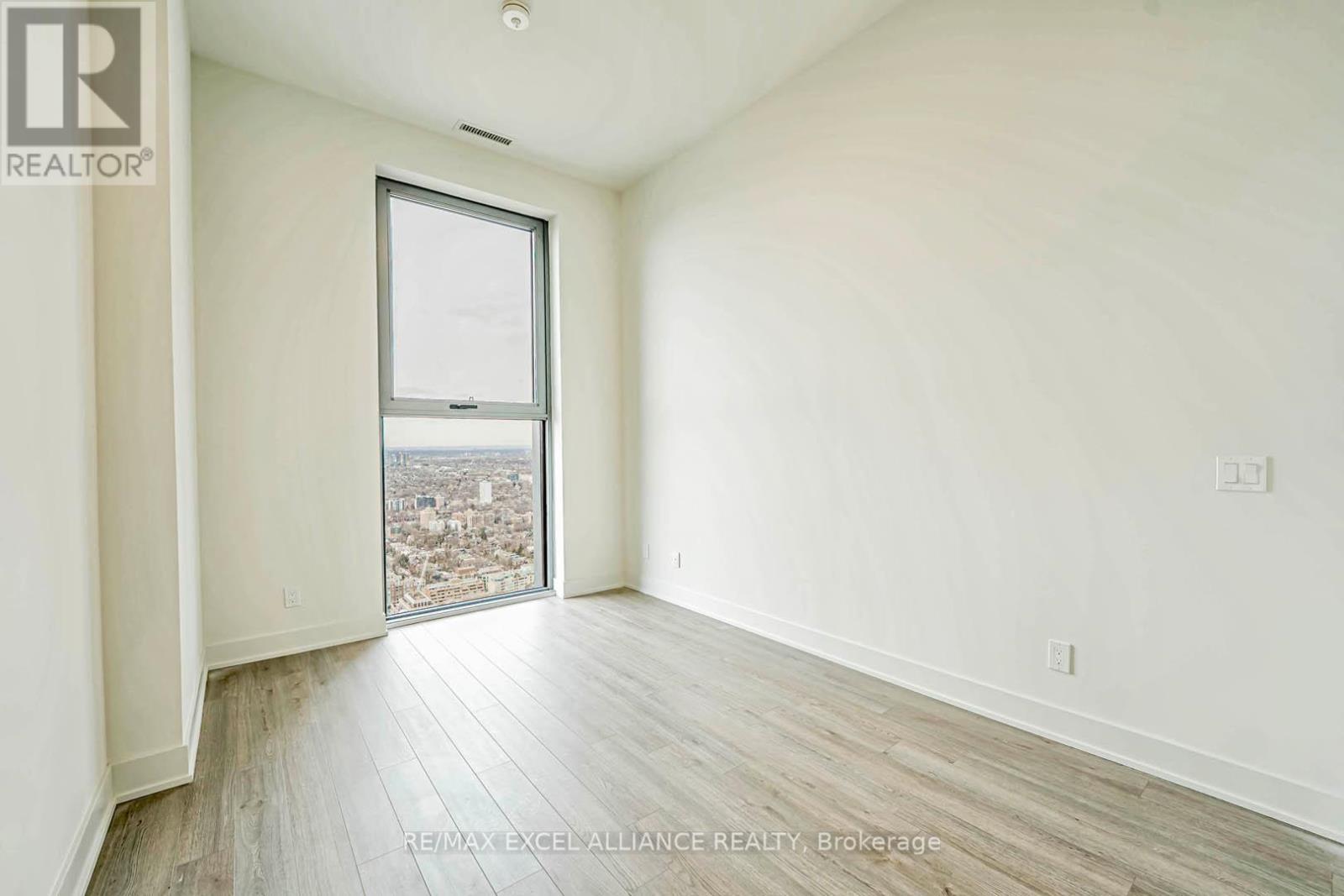 5102- 8 Cumberland Street, Toronto, ON photo 14