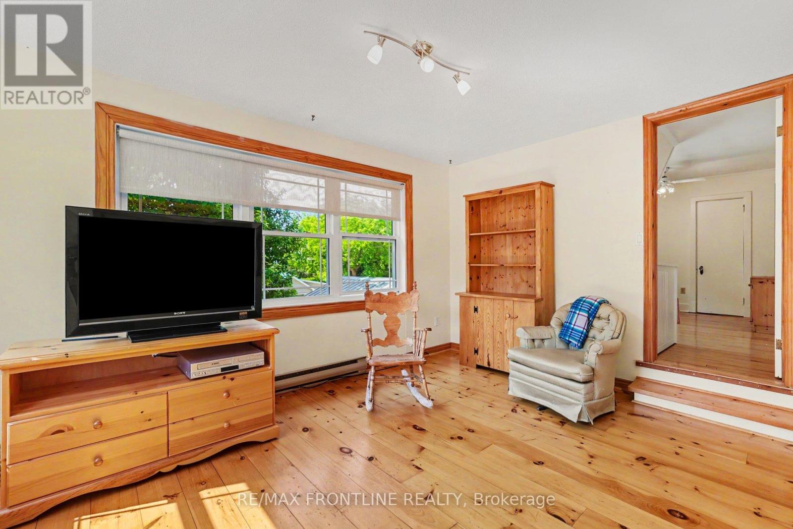 506 GLEN TAY ROAD - 32