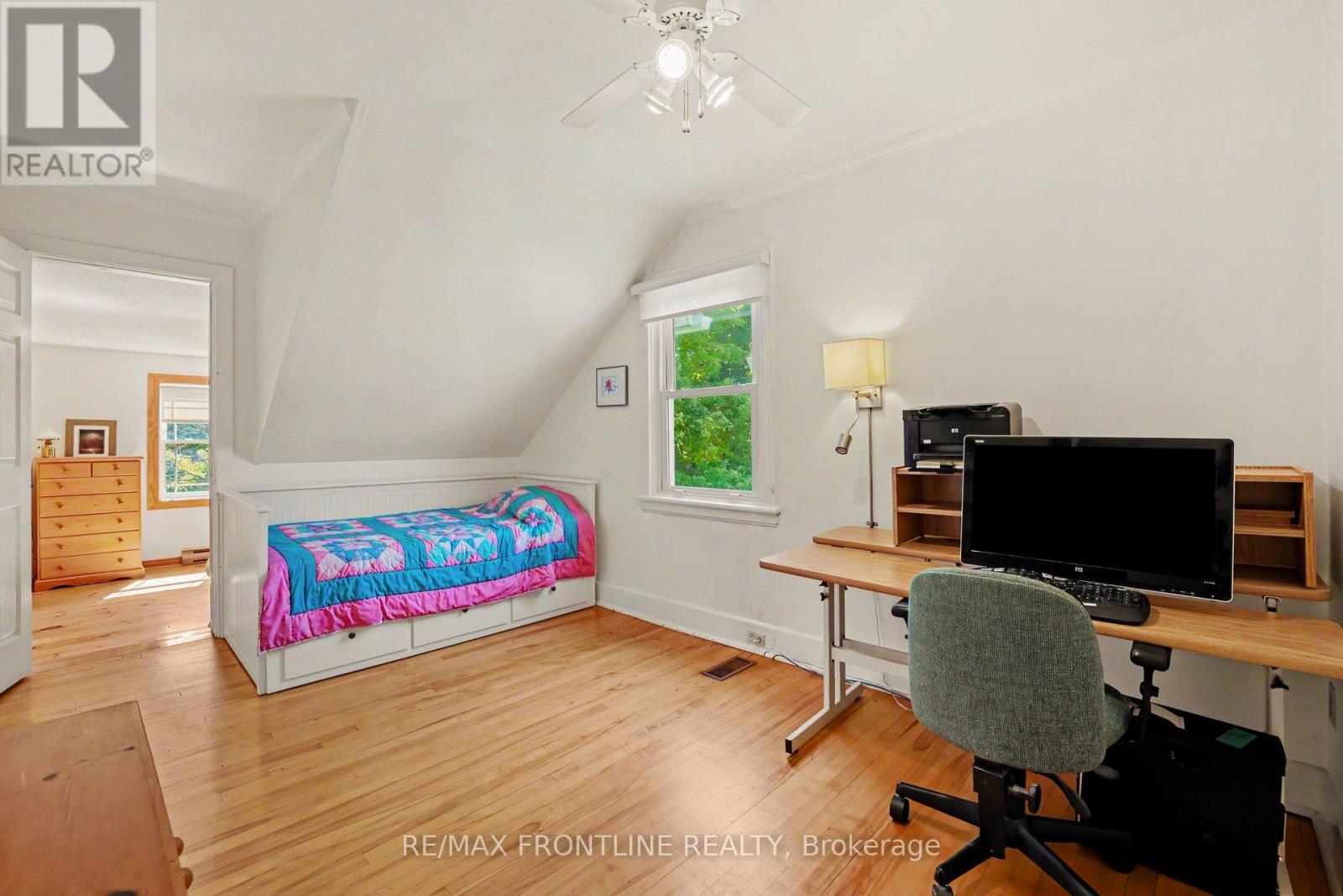 506 GLEN TAY ROAD - 36