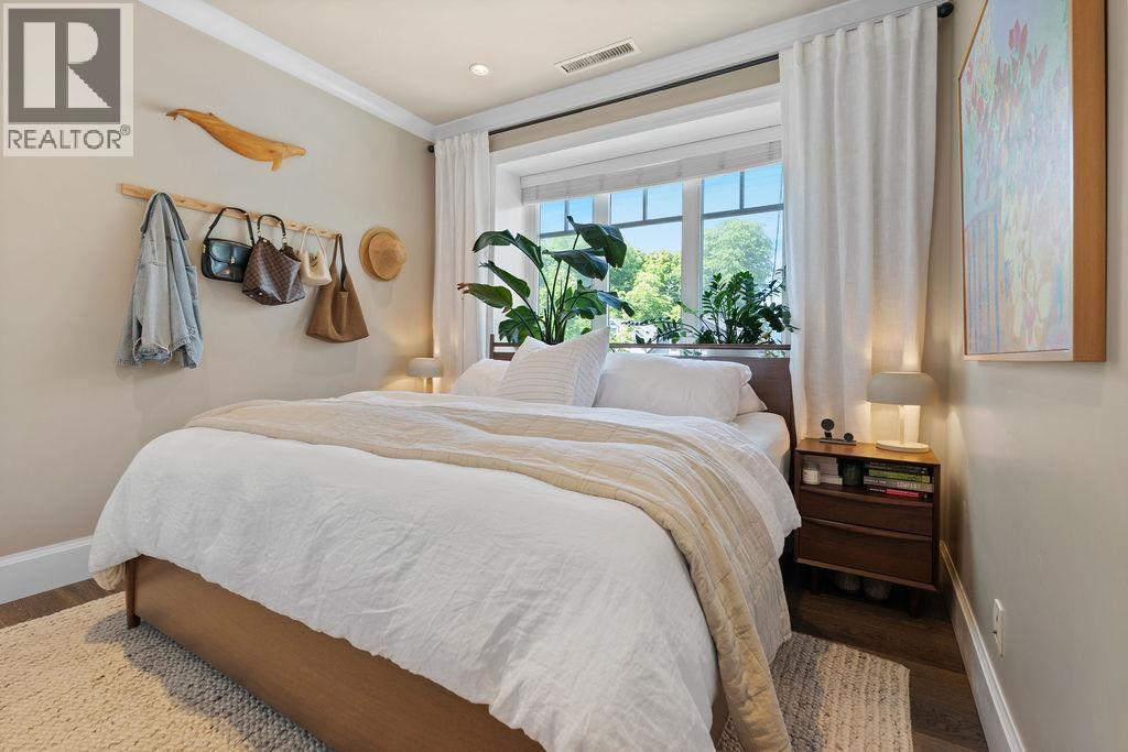 533 E 11TH AVENUE, Vancouver