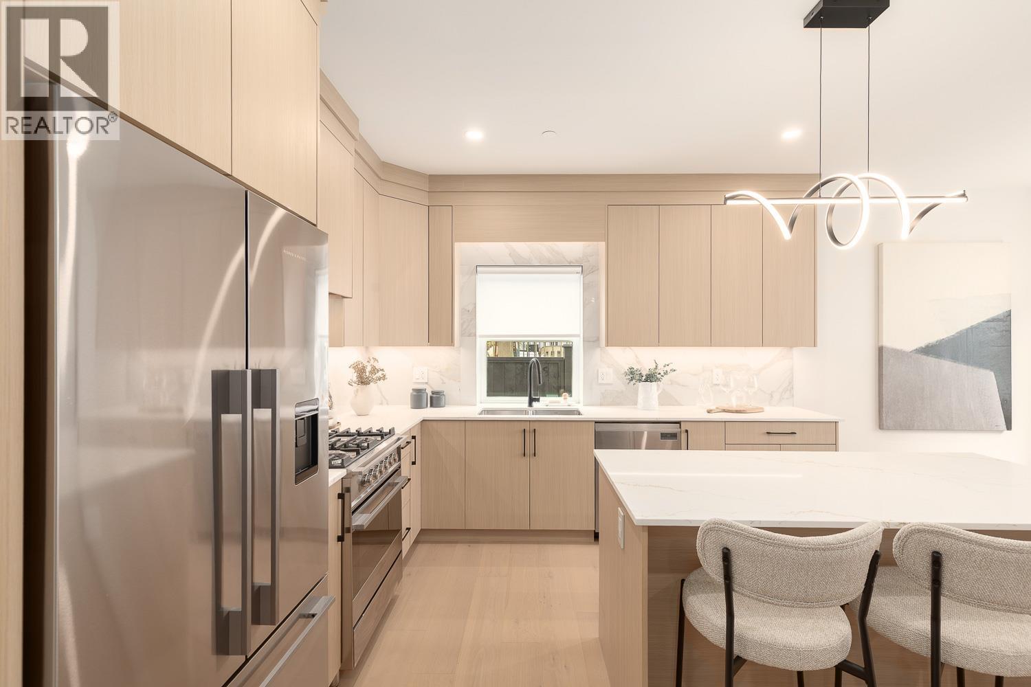 1 3633 TURNER STREET, Vancouver