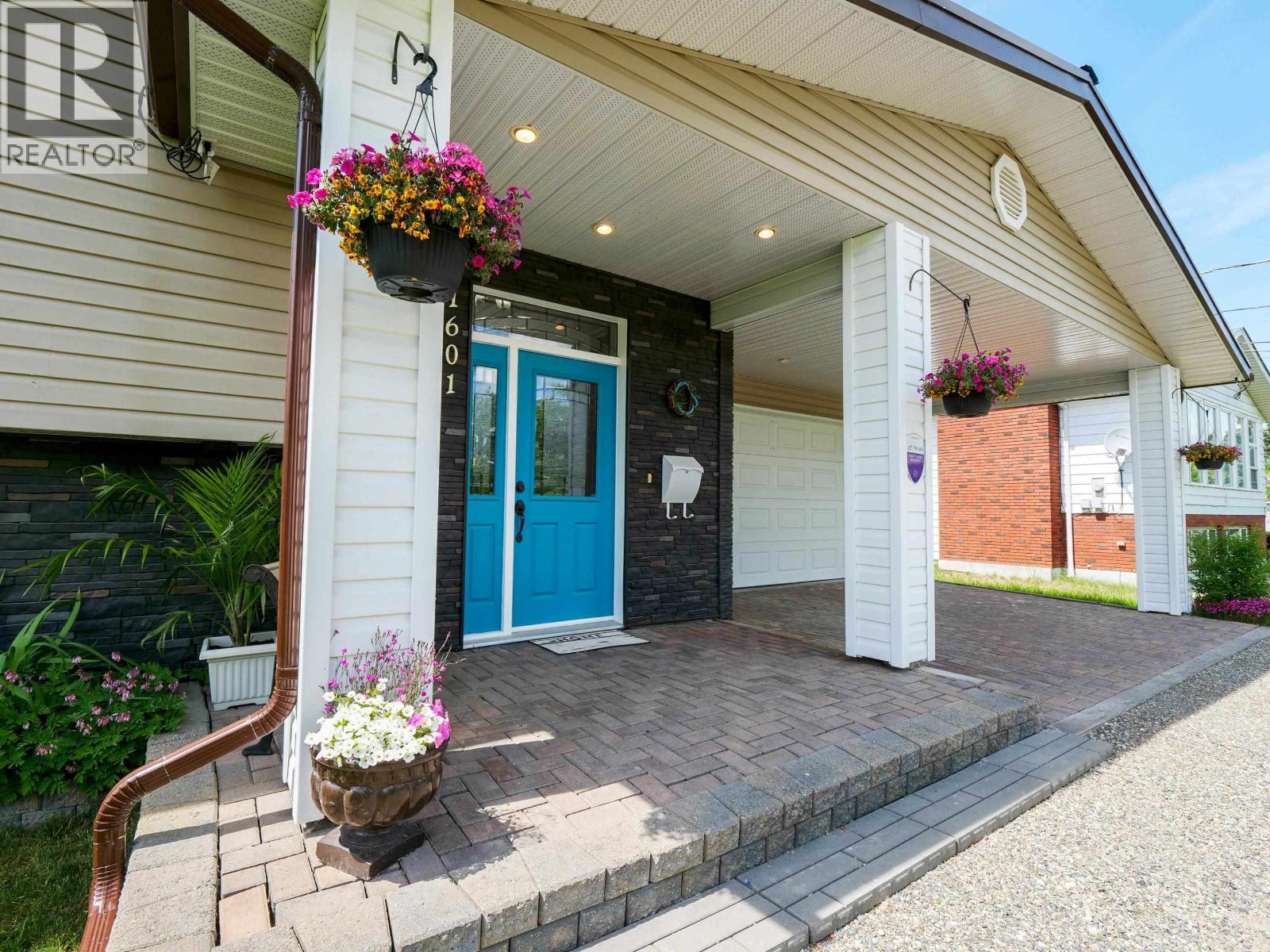 1601 FLINT ROAD - 3
