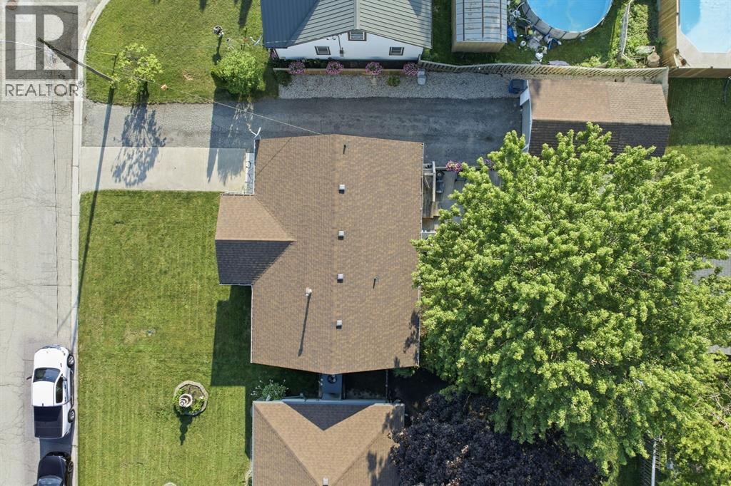 13 CANARY CRESCENT - Image 32