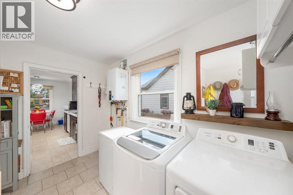 13 CANARY CRESCENT - 22