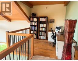 750 395 Highway, Christina Lake, BC V0H1E0 Photo 44