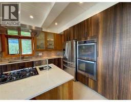 750 395 Highway, Christina Lake, BC V0H1E0 Photo 25