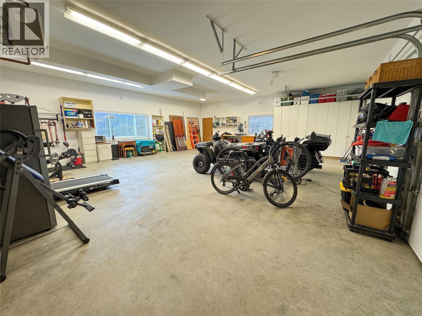 750 395 Highway - 52