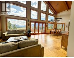 750 395 Highway, Christina Lake, BC V0H1E0 Photo 49