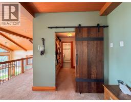 750 395 Highway, Christina Lake, BC V0H1E0 Photo 35