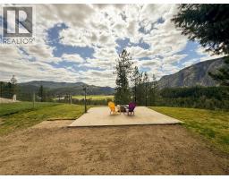 750 395 Highway, Christina Lake, BC V0H1E0 Photo 63
