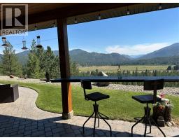 750 395 Highway, Christina Lake, BC V0H1E0 Photo 73