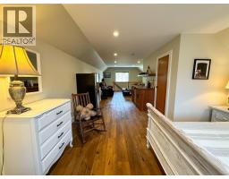 750 395 Highway, Christina Lake, BC V0H1E0 Photo 60