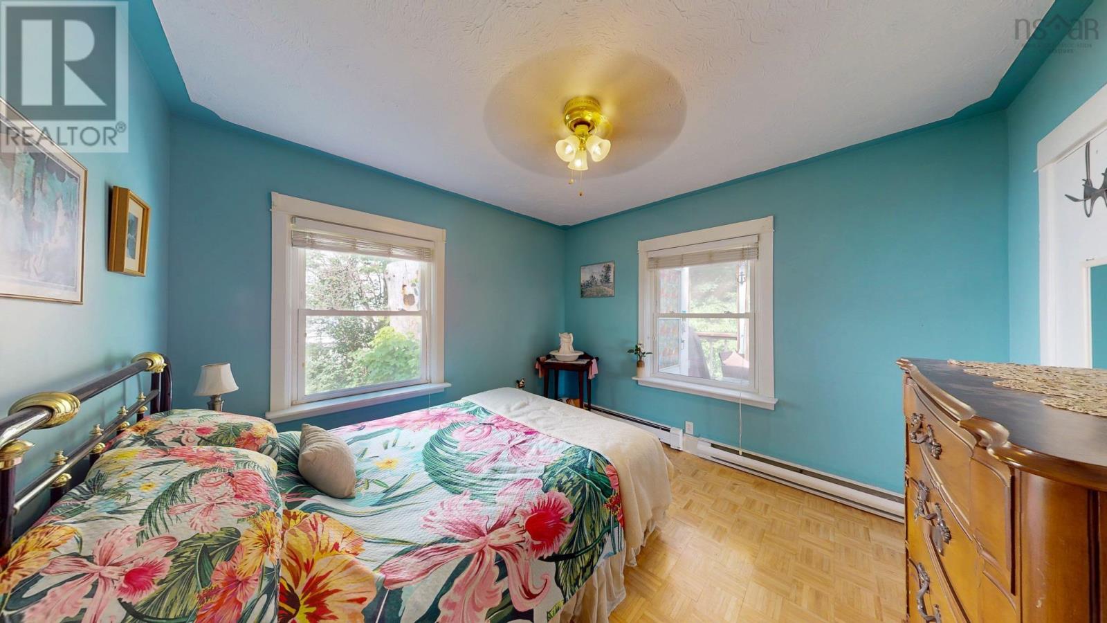 11 Parkview Road - 22