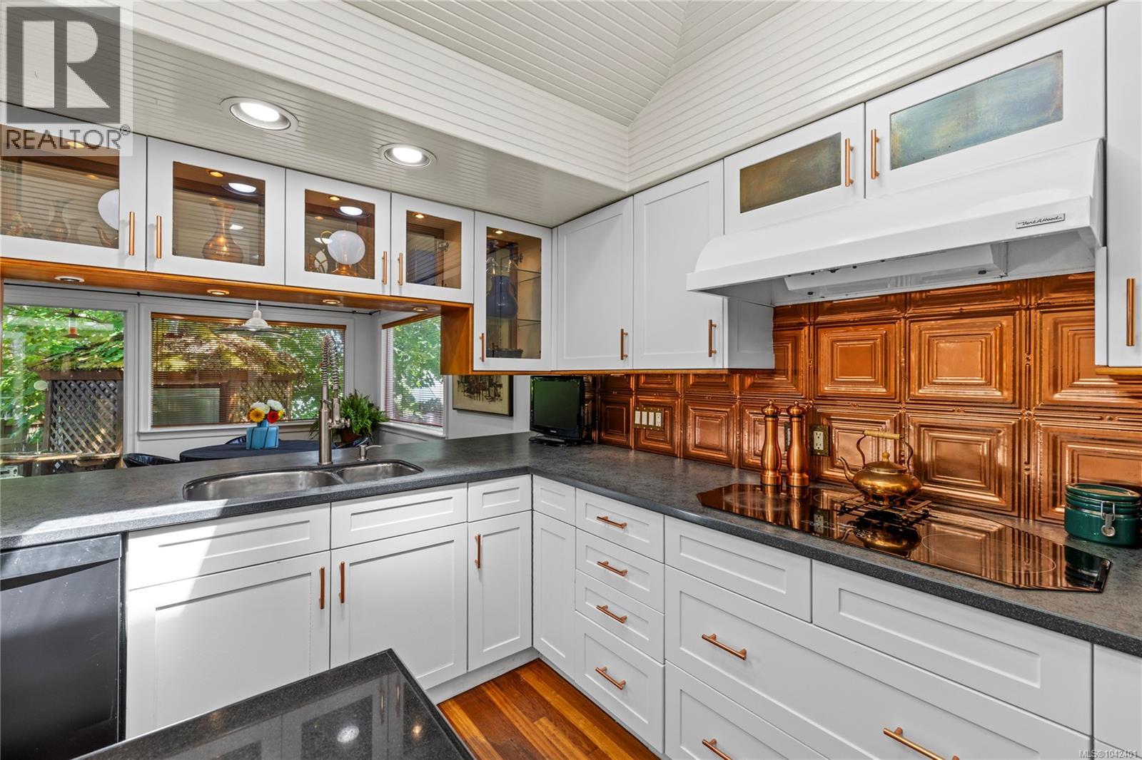 139 Hoylake Rd W - 13