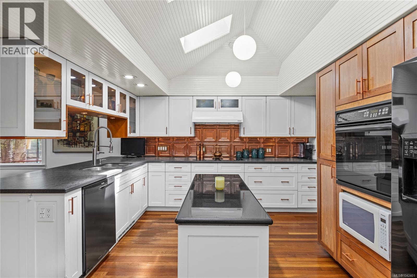 139 Hoylake Rd W - 3