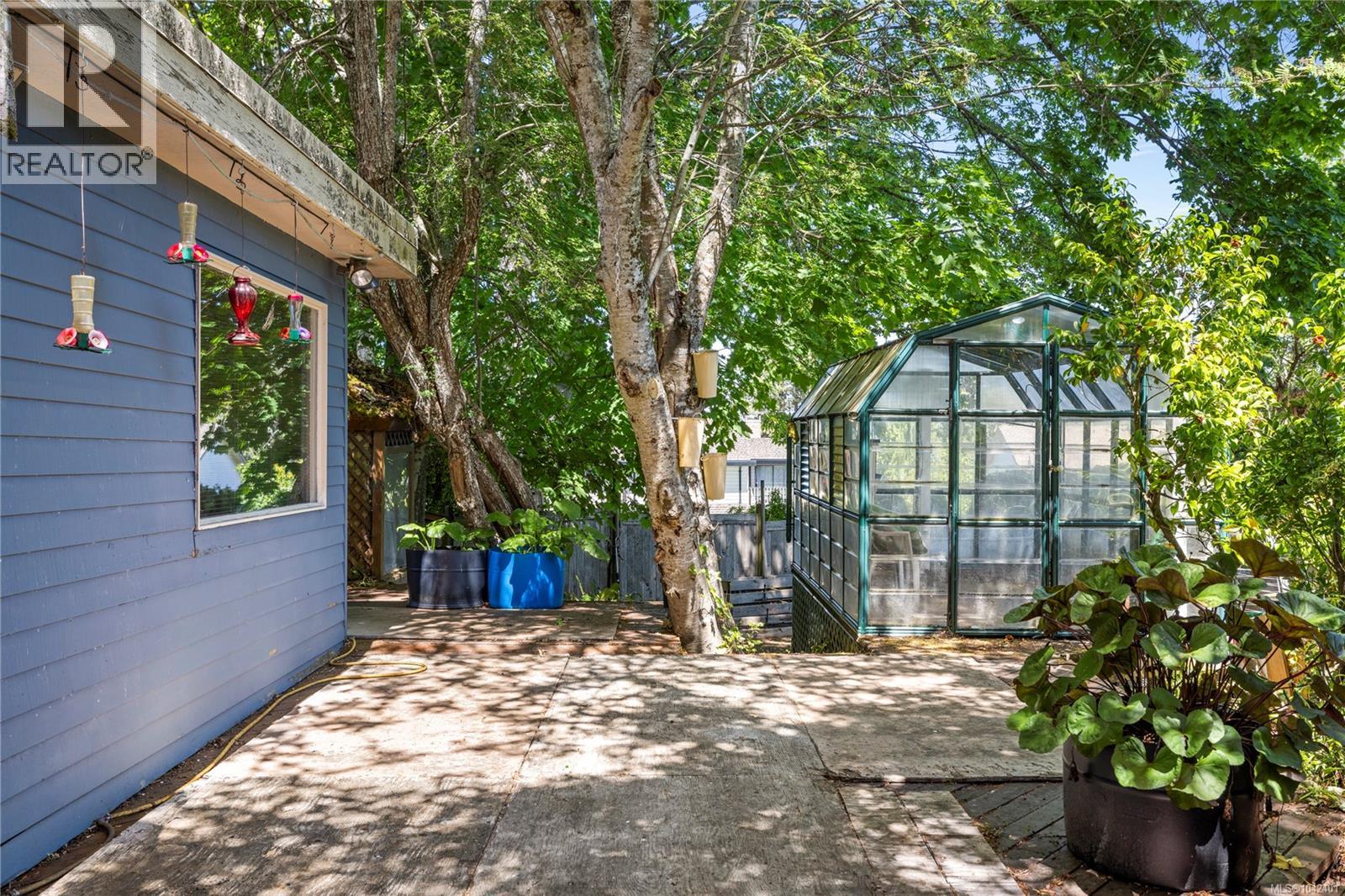 139 Hoylake Rd W - 32
