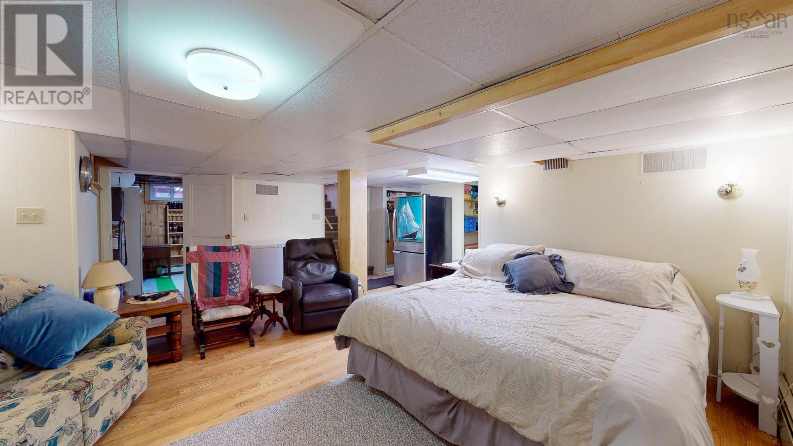 11 Parkview Road - 27