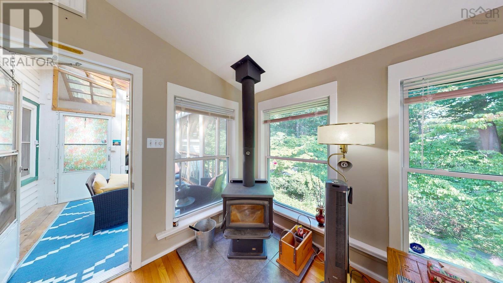 11 Parkview Road - 9