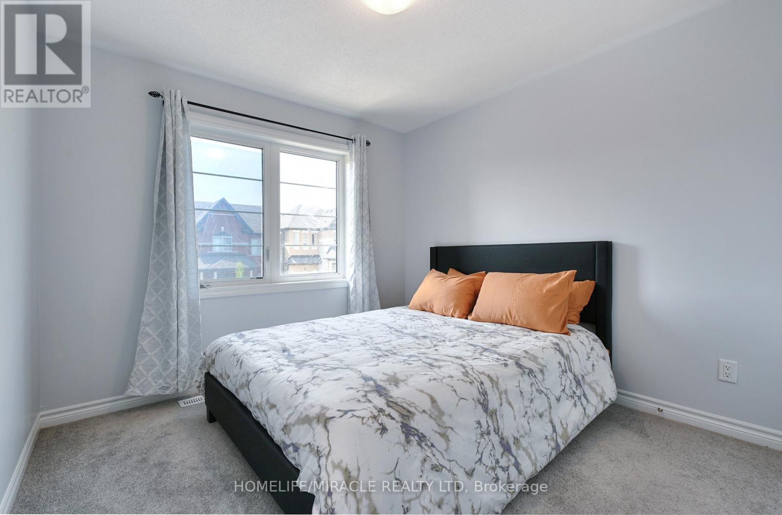 2419 ANGORA STREET S - 25