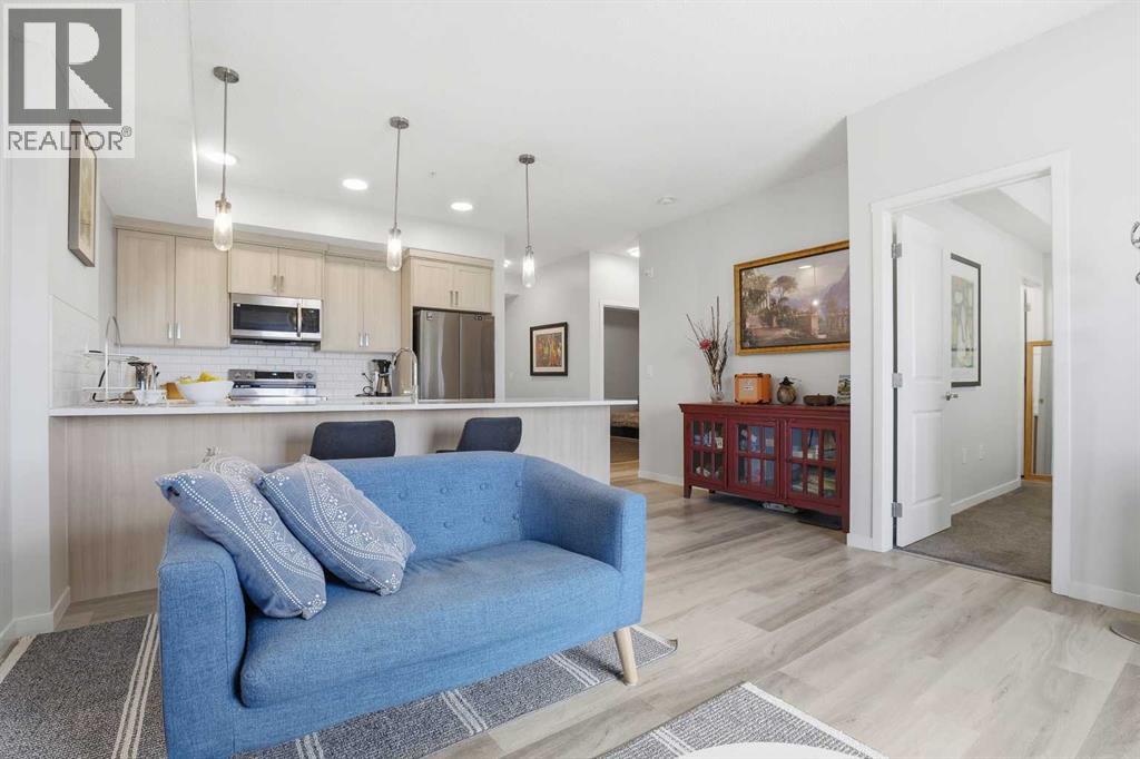 #3420 33 Carringham Gate NW - 6