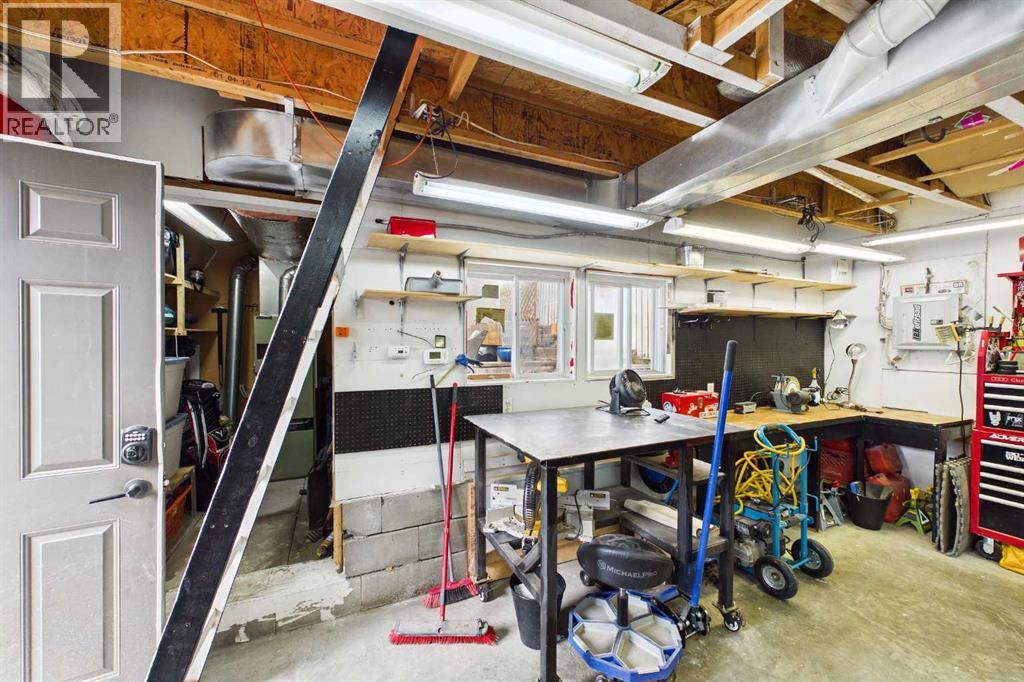 58 Hidden Crescent NW — photo 41
