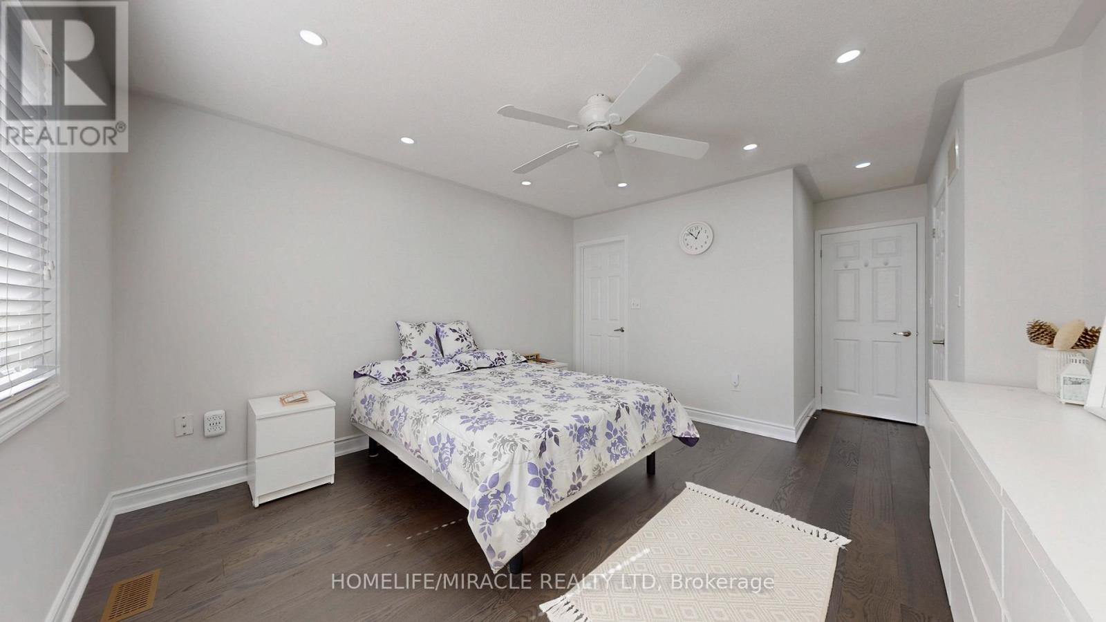 54 DOUGHERTY CRESCENT - 15