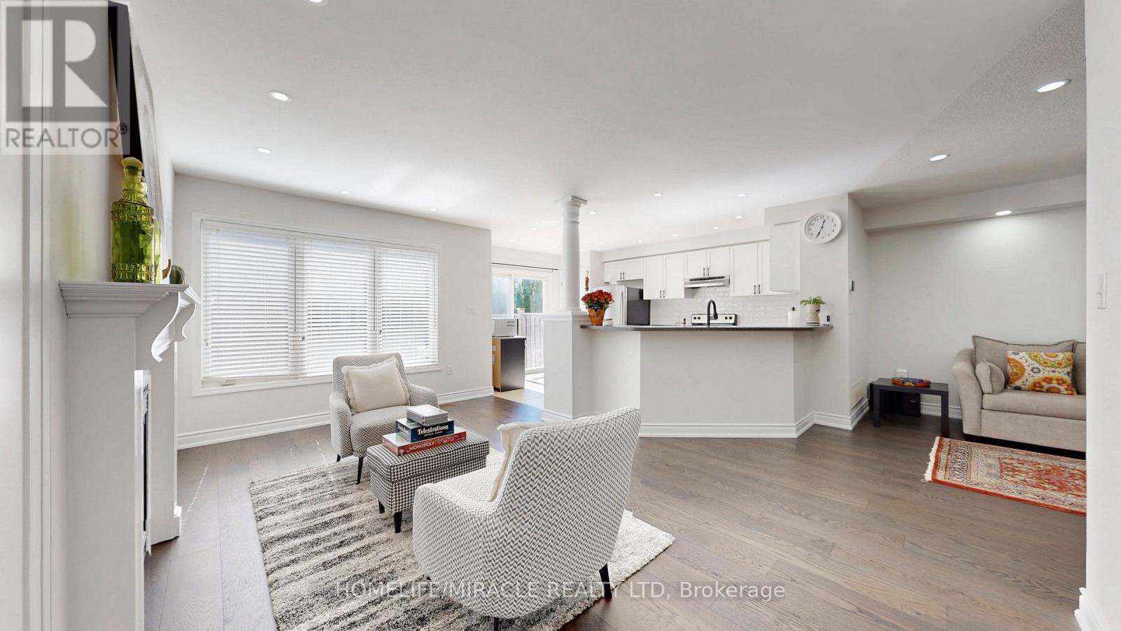 54 DOUGHERTY CRESCENT - 5