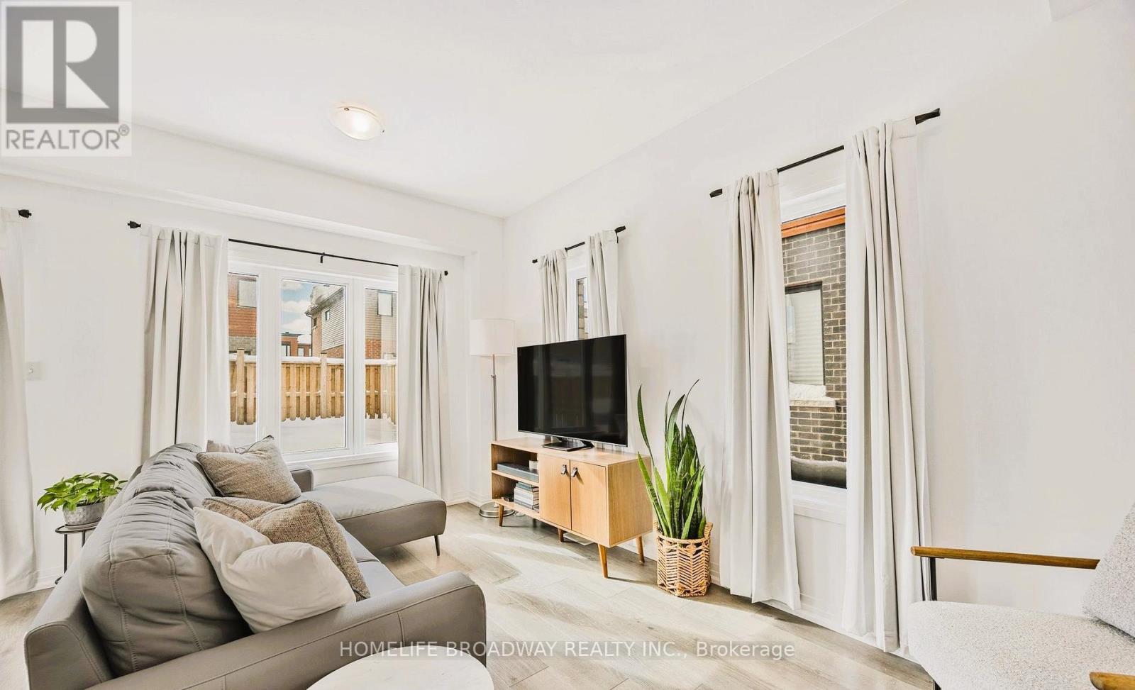 9 HAVEN LANE - 32