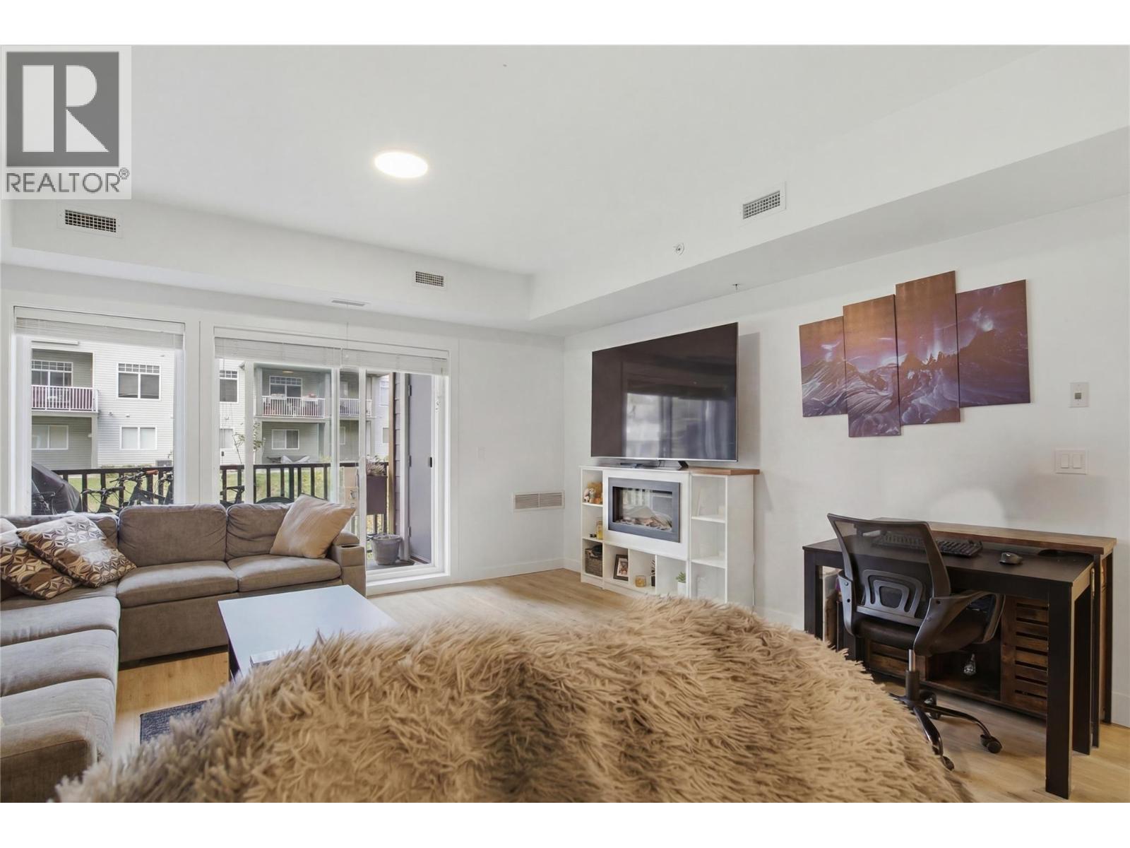 #316 2046 ROBSON Place - 10