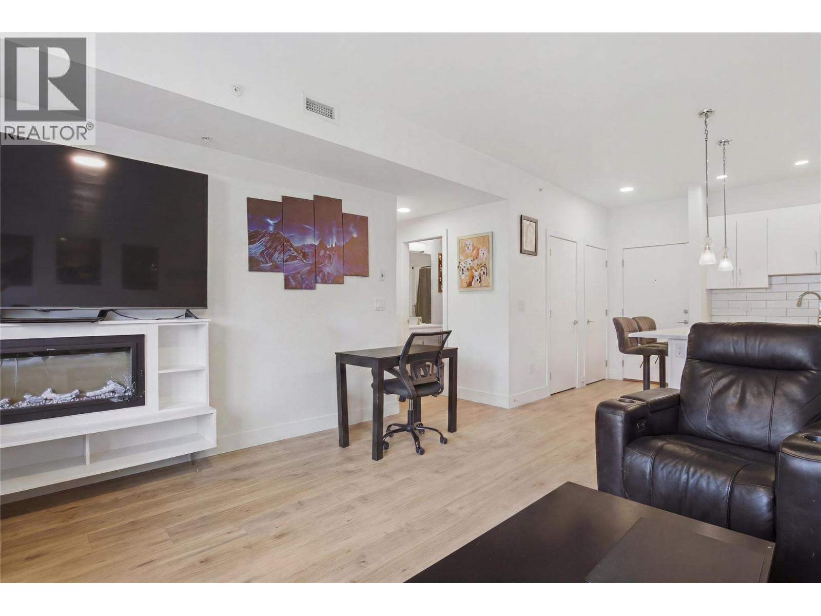 #316 2046 ROBSON Place - 9