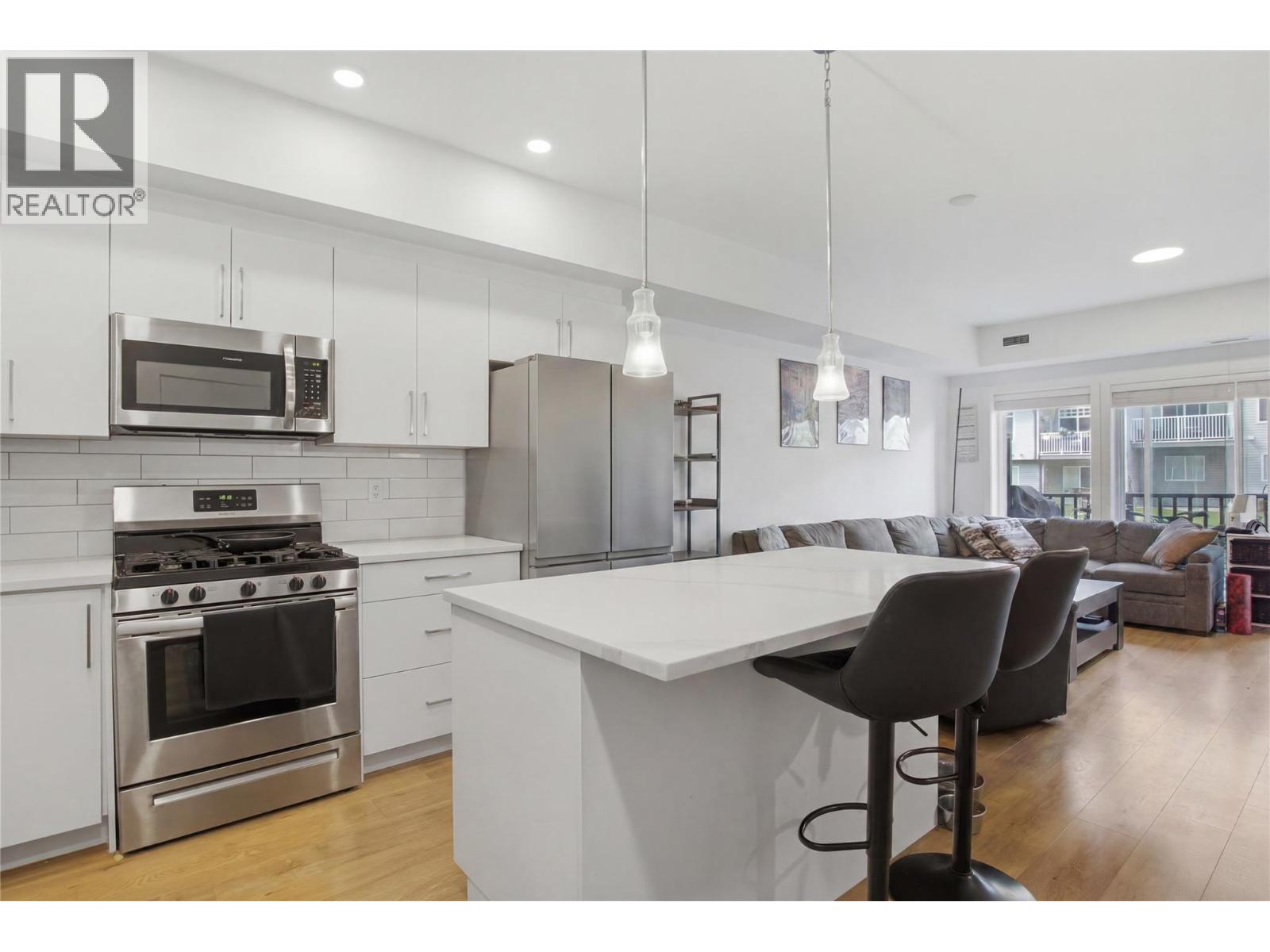 #316 2046 ROBSON Place - 4