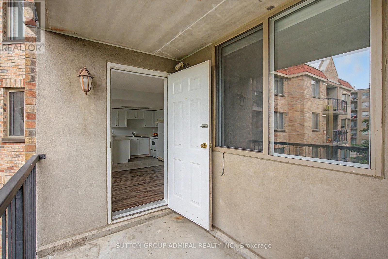 #311 3499 UPPER MIDDLE ROAD - 11