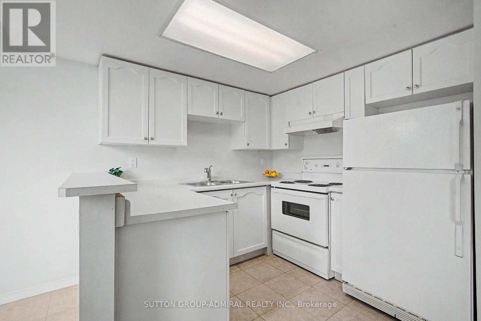 #311 3499 UPPER MIDDLE ROAD - 8