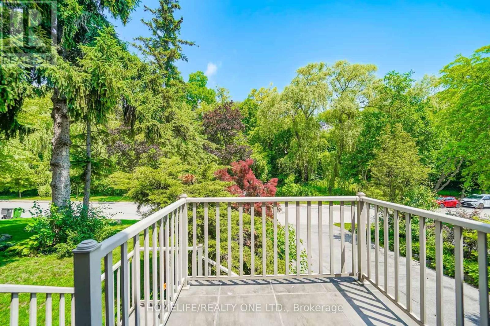 31 BEARWOOD DRIVE - 5