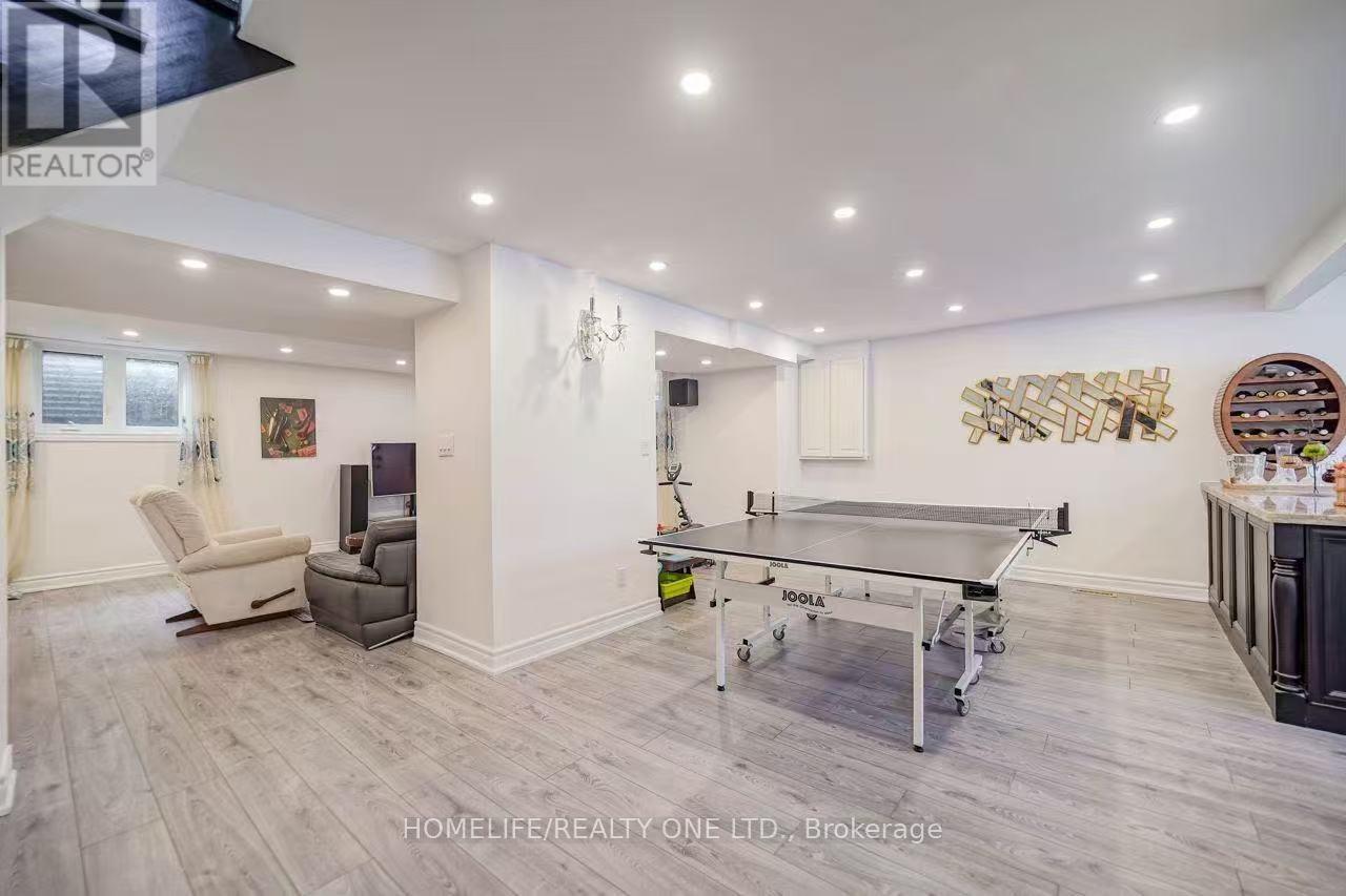 31 BEARWOOD DRIVE - 31