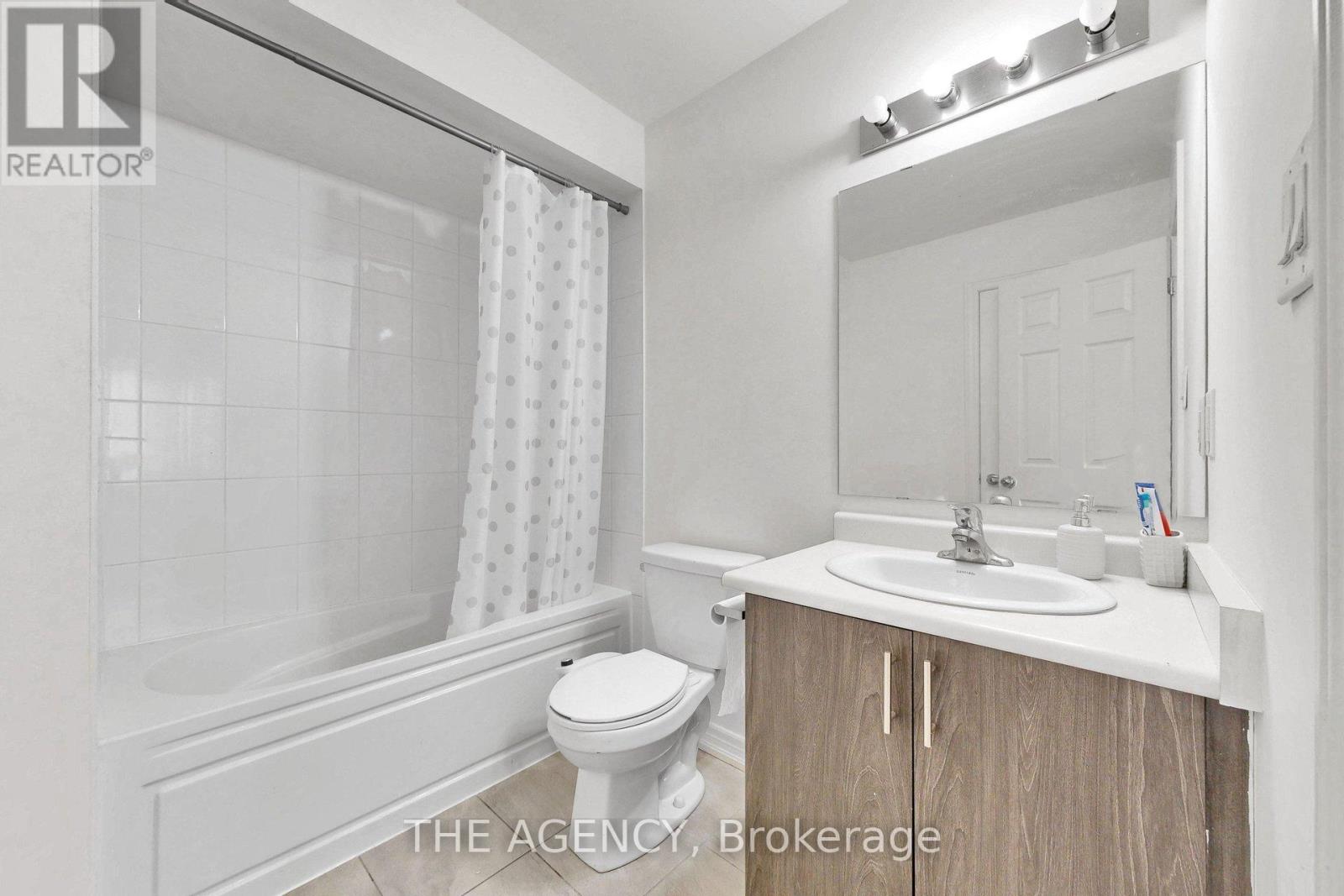 152 REMEMBRANCE ROAD - 34
