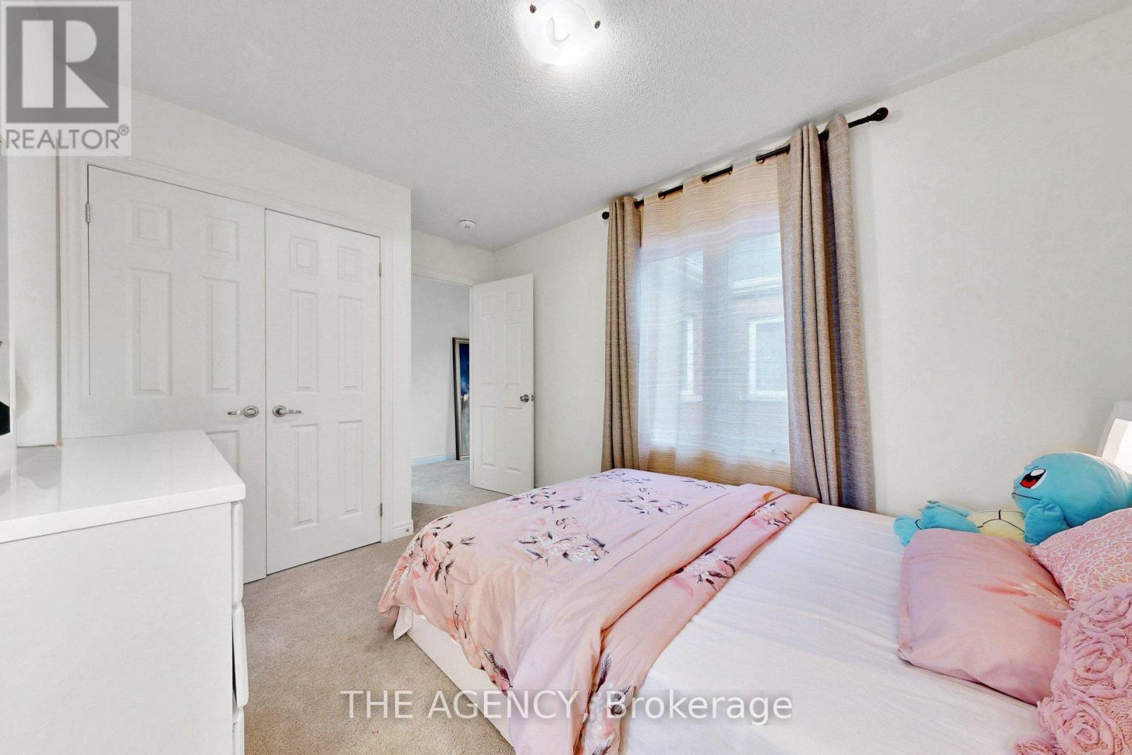 152 REMEMBRANCE ROAD - 37
